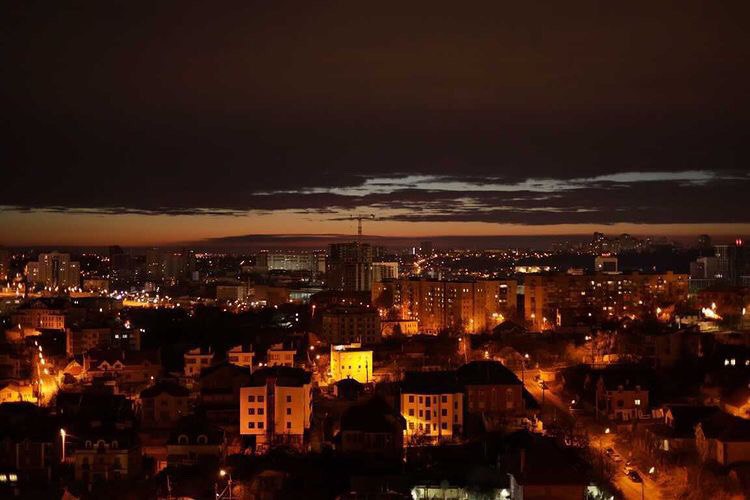 Kiev at night (c) Mariya Kozymenko